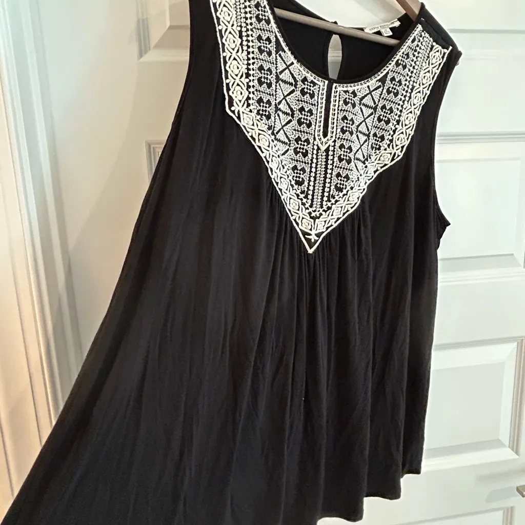 Green Envelope Embroidered Top Black Cream Size 2X - Image 3