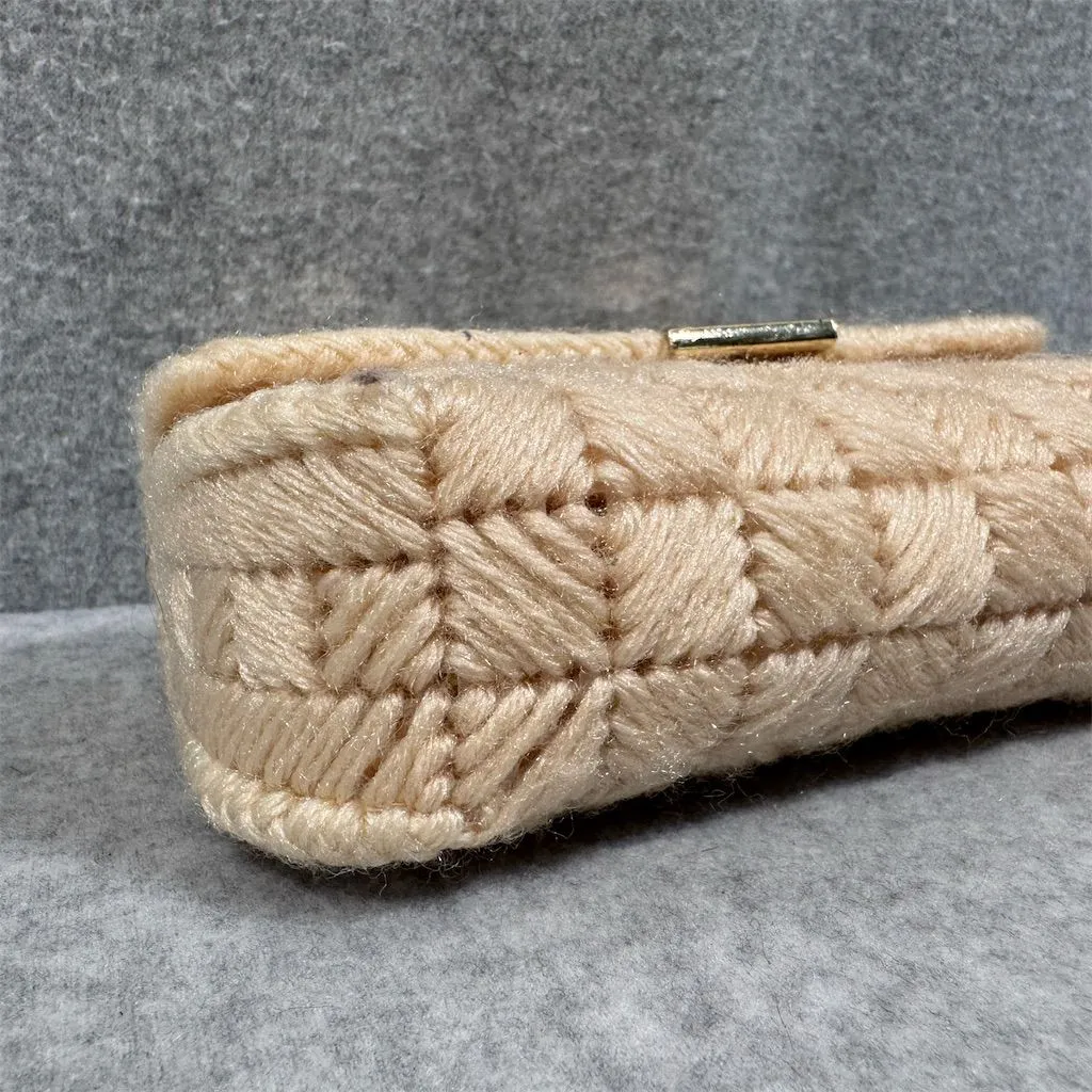 Vintage Crochet Clutch Purse Cream Metal Clasp Formal - Image 4