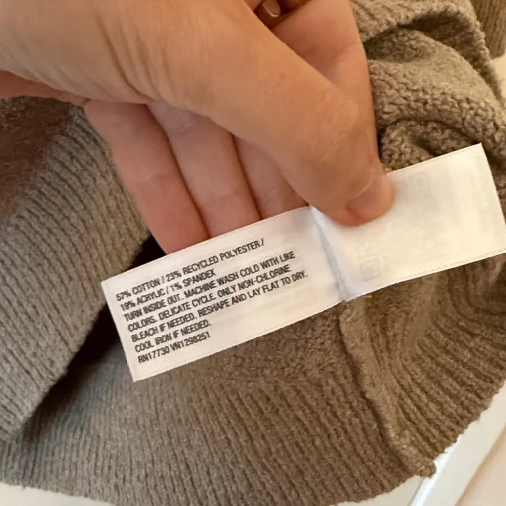 Universal Threads Universal Thread short sleeve crewneck pullover sweater - Image 6