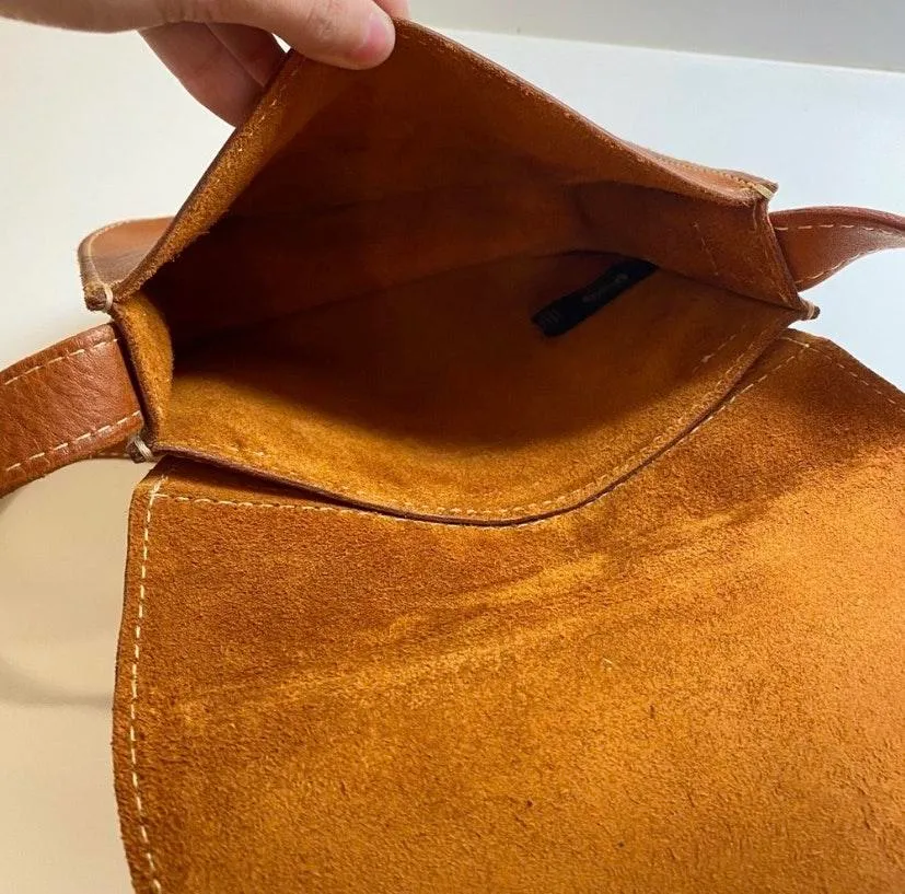 Fossil Austin Leather Saddle Small Crossbody Bag - Image 2