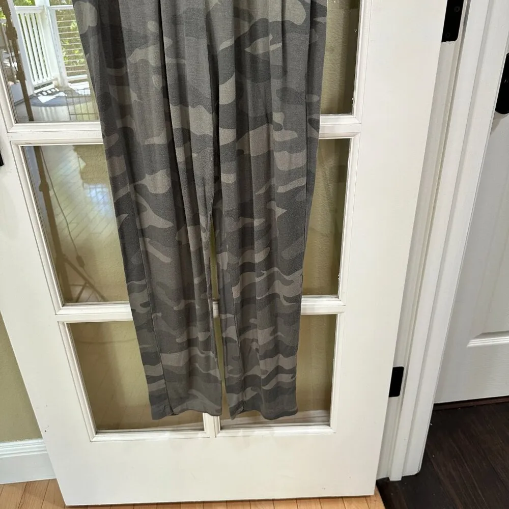 SPLENDID Camo Knit Jumpsuit Onesie Pantsuit - large - Image 6