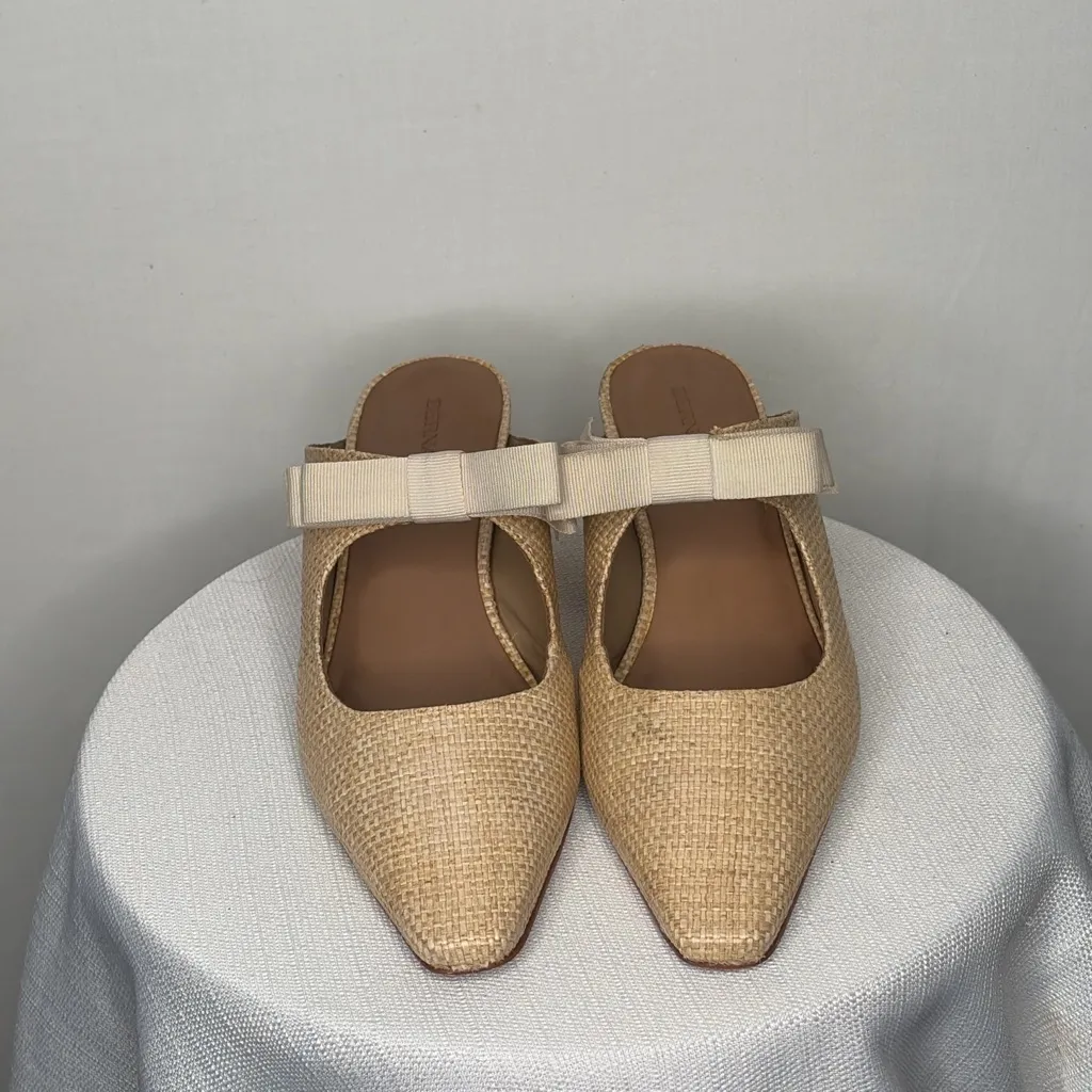 Bernardo Raffia Mule Heels Women’s Size 10 Pointed Toe Bow Slides(B89) - Image 3