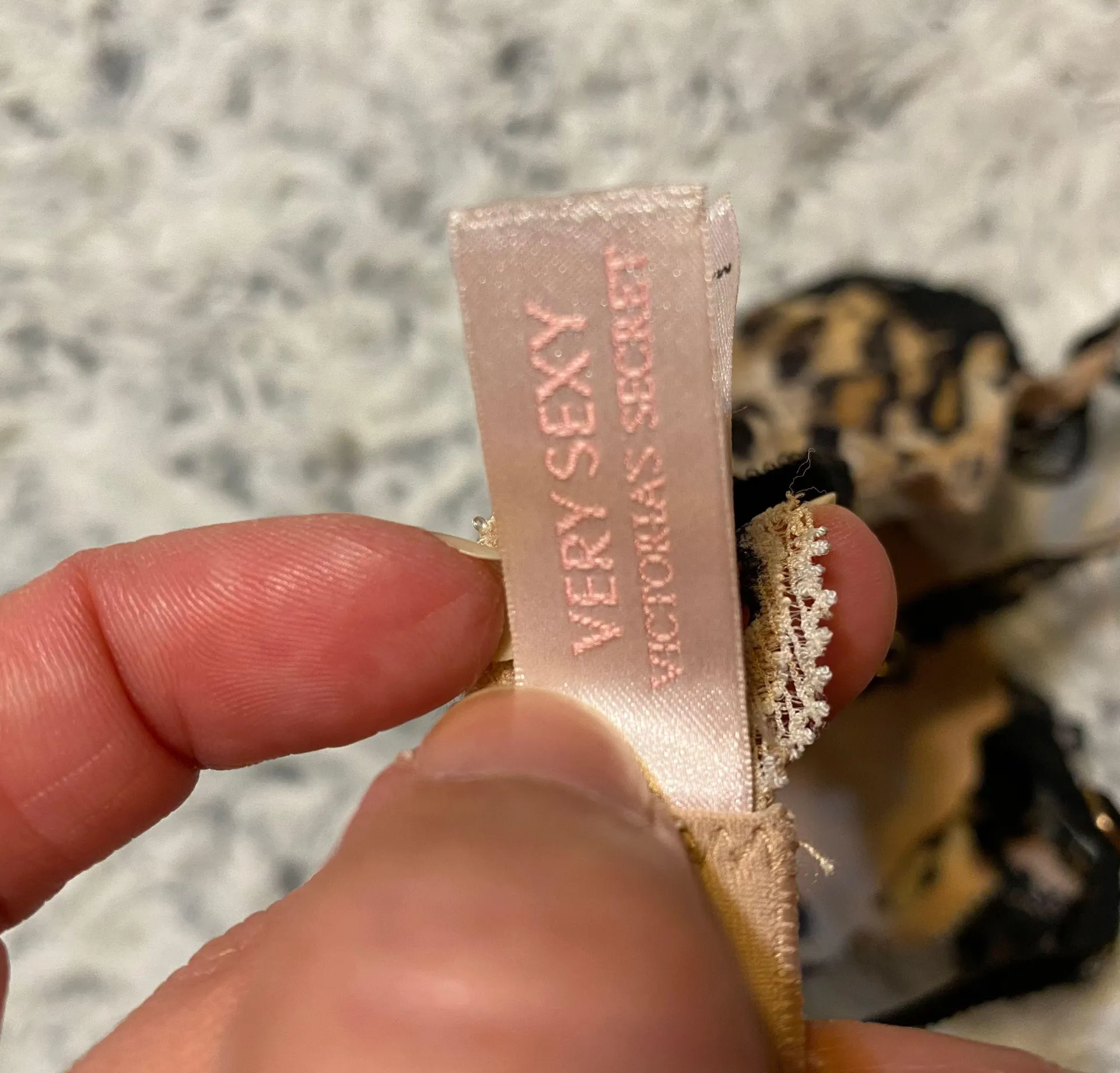 VICTORIA’S SECRET DEMI-BALCONNETTE BRA  - Image 9