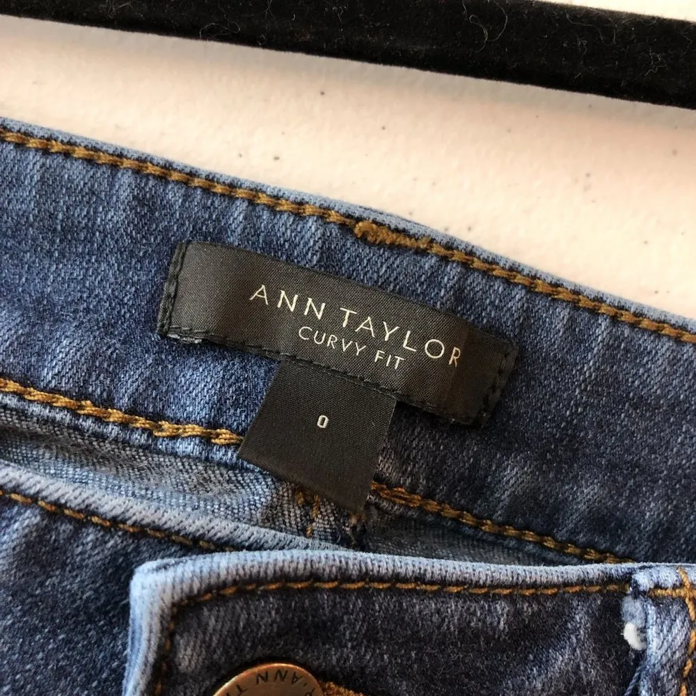 Ann Taylor Womens The Skinny Curvy Fit Jeans Medium Wash Stretch Size 0 - Image 3