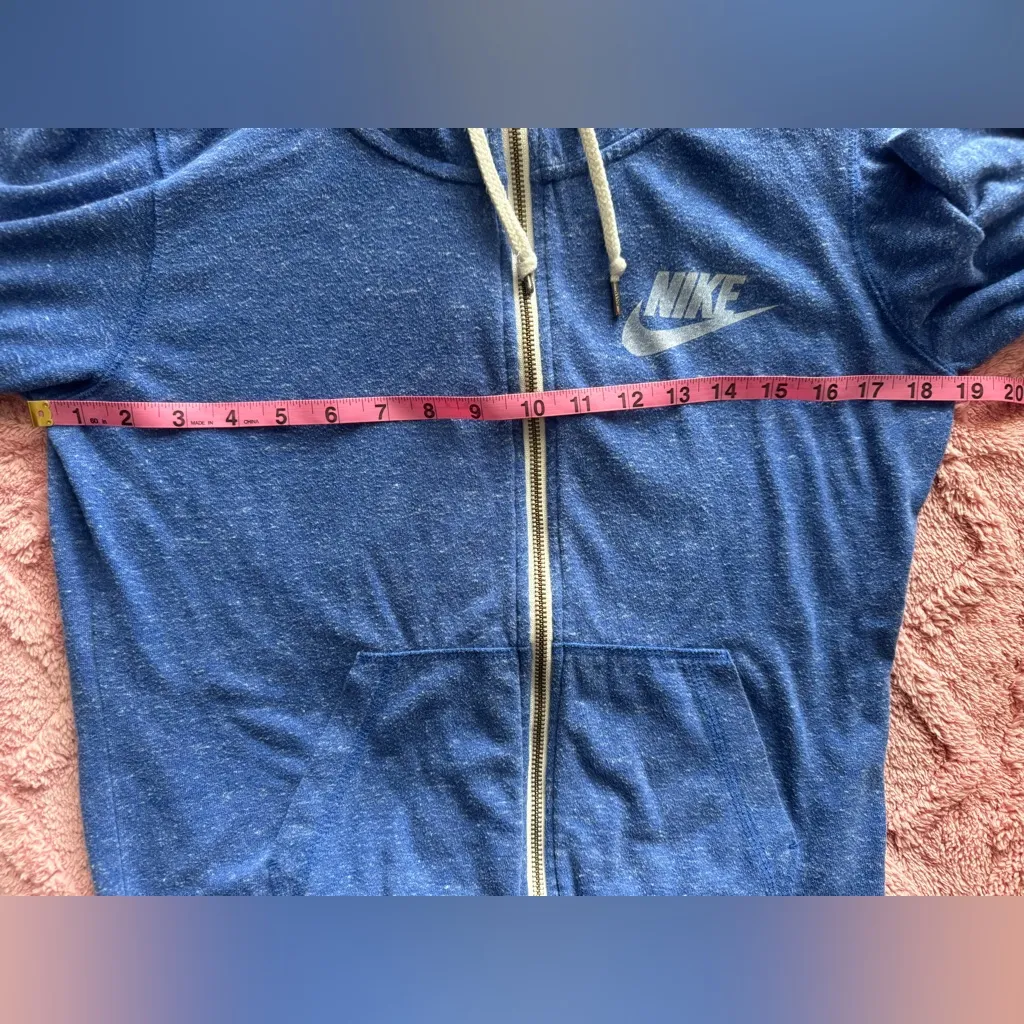 Nike Women’s Hoodie Full Zip Blue Vintage White Logo Size M EUC - Image 8