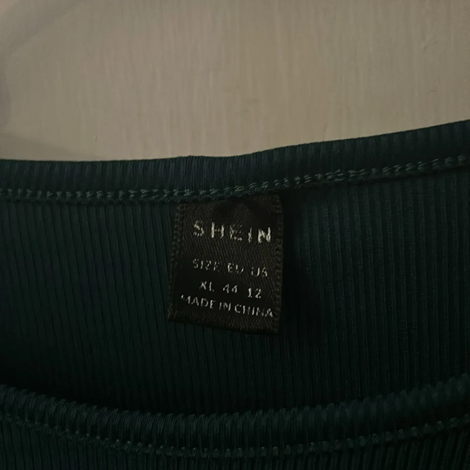 SHEIN Green Ruched Front Short Sleeve Crewneck Top XL  Corporate Siren Casual - Image 8