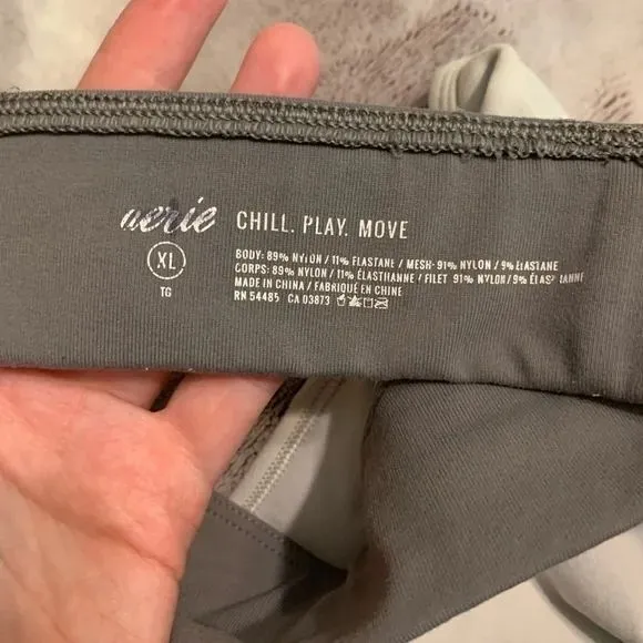 Aerie Womens XL Sports Bra Gray Chill Keyhole Racerback Athletic Workout Top‎ - Image 3