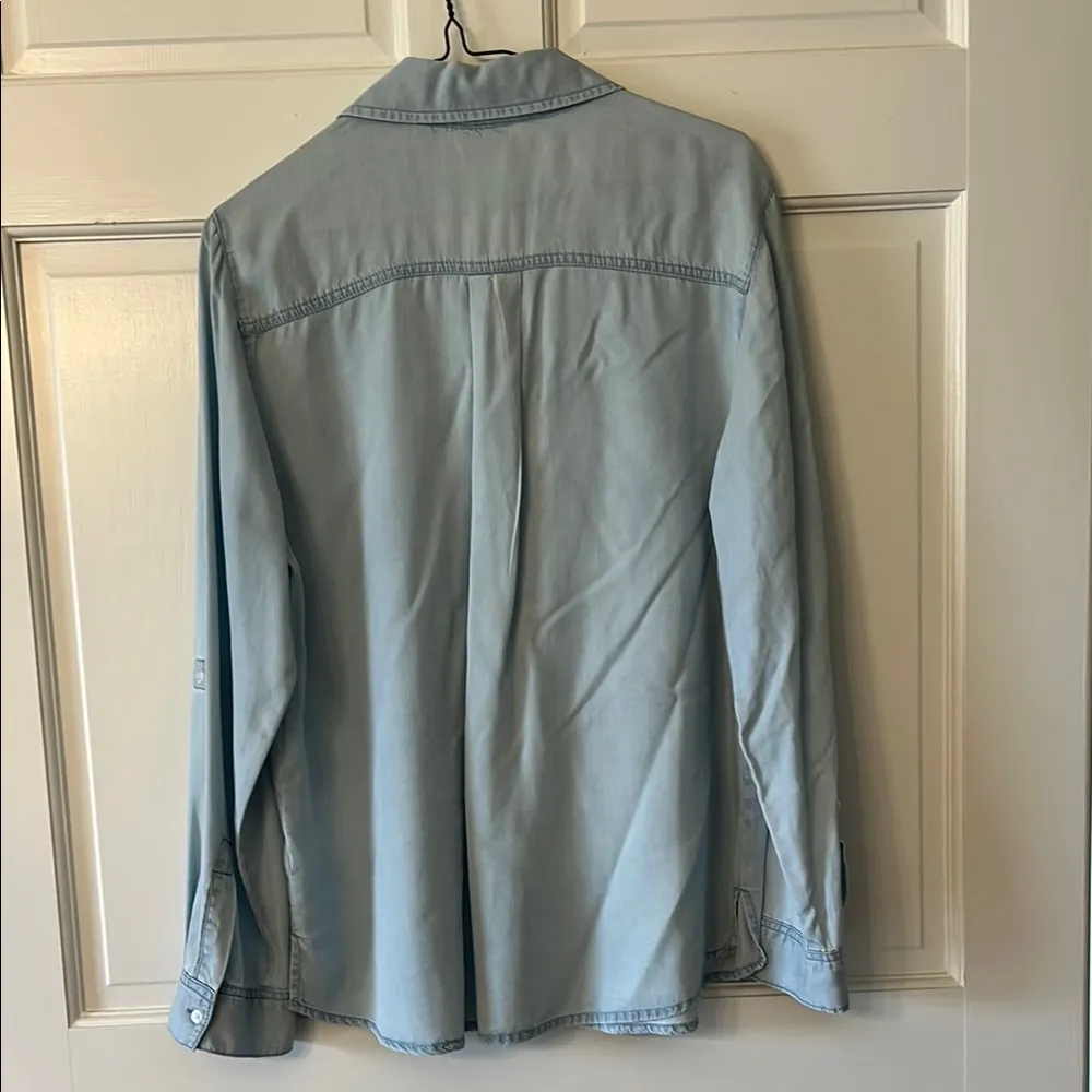 Chico's Blue Button Down Shirt Lightweight Relaxed Fit - Image 10