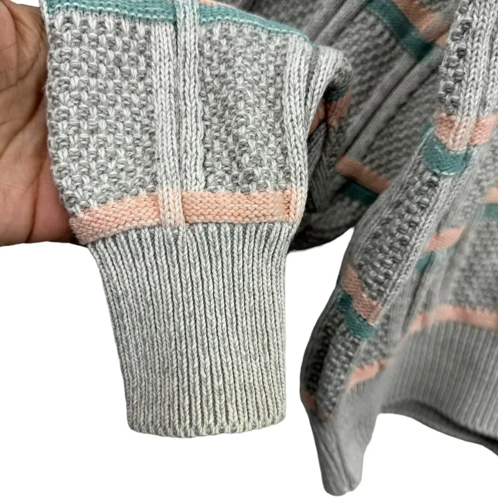 Vintage Plaid Dad V Neck Sweater Size Large - Image 4