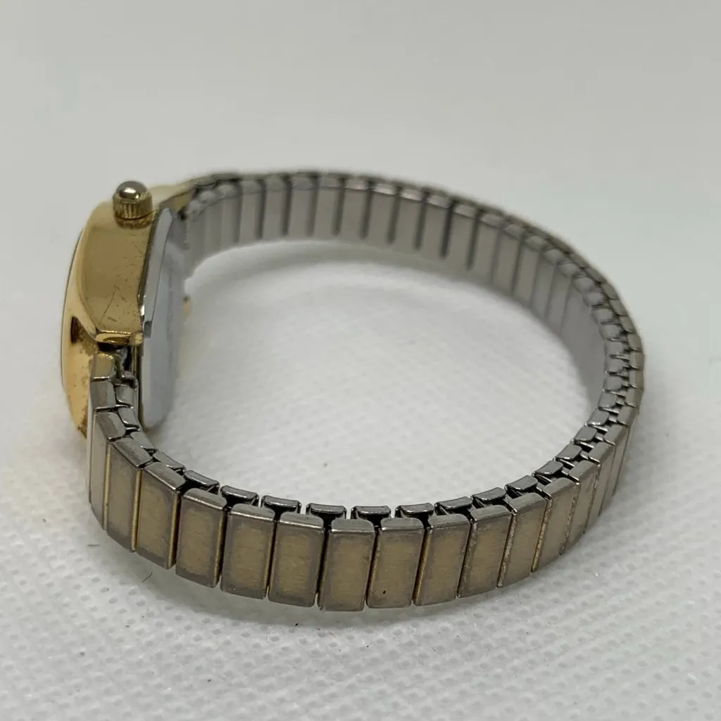 Vintage advance women watch gold tone 18mm oval case quartz analog 6” running - Image 3