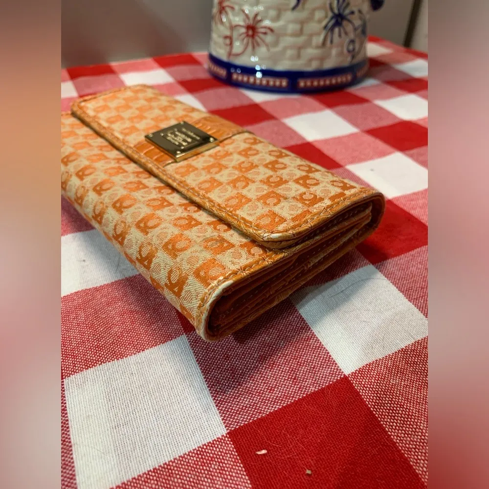 Liz Claiborne Orange Wallet - Image 8