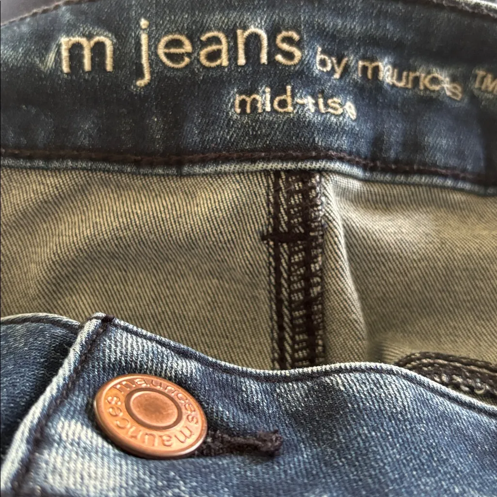 M Jeans By Maurice’s Skinny Distressed Mid Rise Jean Sz 16W Stretch Dark Wash - Image 4
