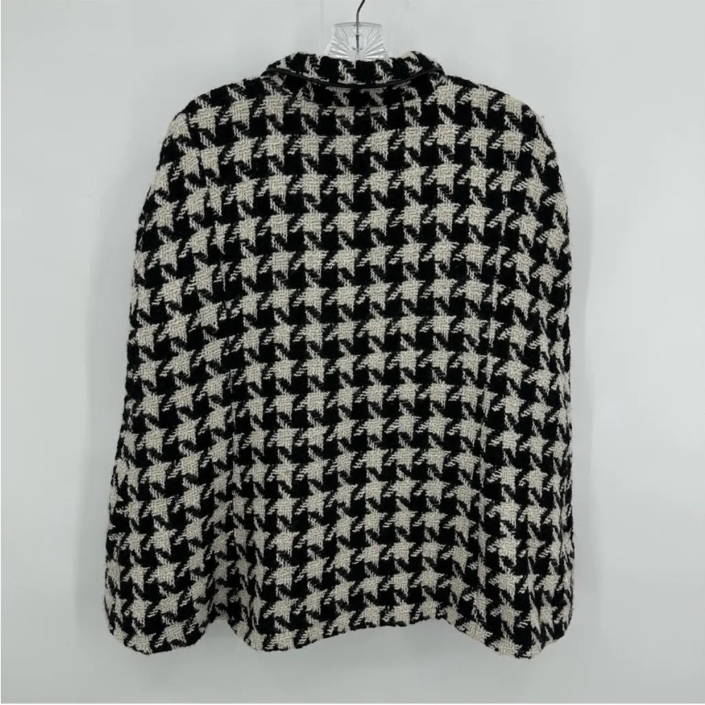 ModCloth Black and White Houndstooth Women's Jacket poncho size M - Image 6