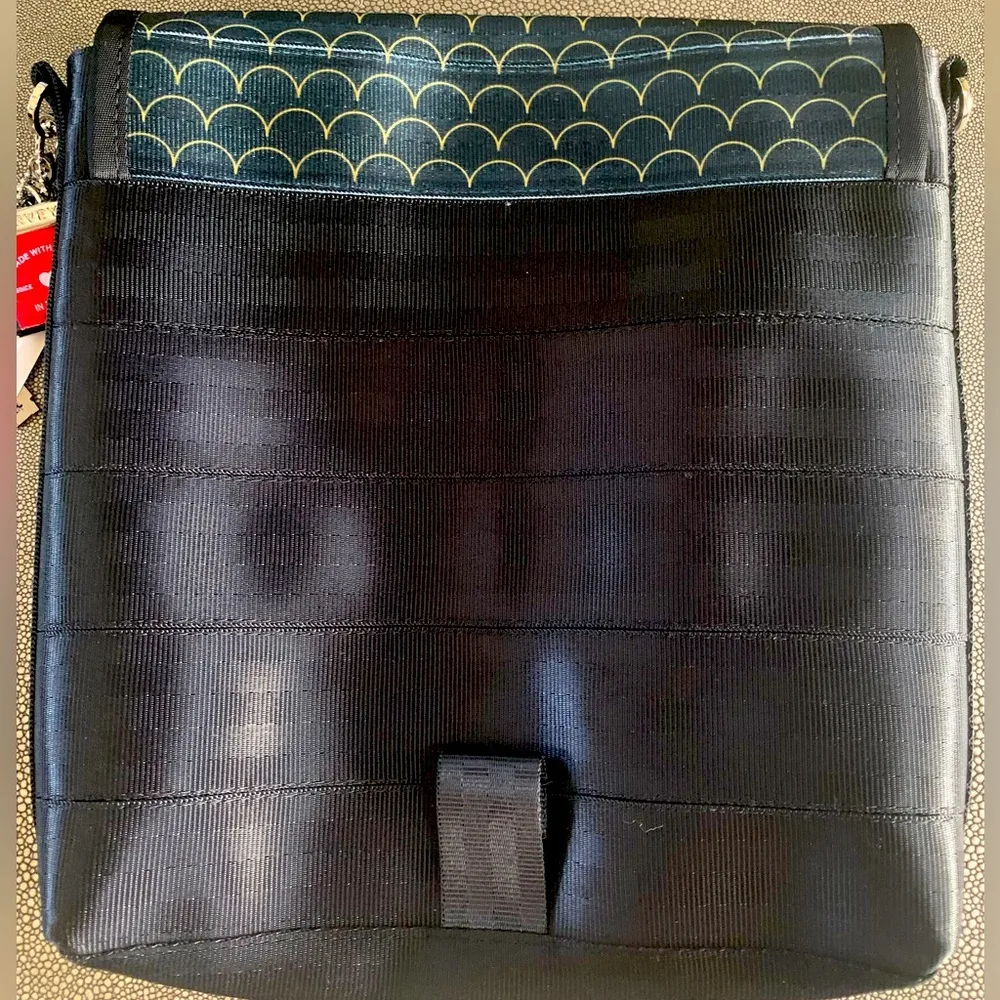 Harvey’s Modster Mash Haunted House Bag Black - Image 2