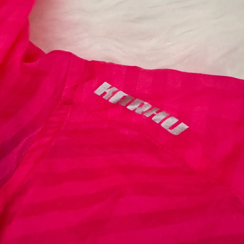 Karhu‎ Fuchsia Hooded Jacket size large bright pink hooded pocket warm up jacket - Image 8