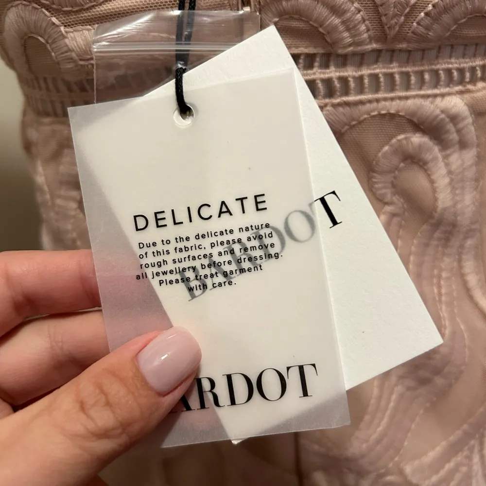 HANA LACE DRESS IN PINK ROSE SIZE 4/XS - Image 4