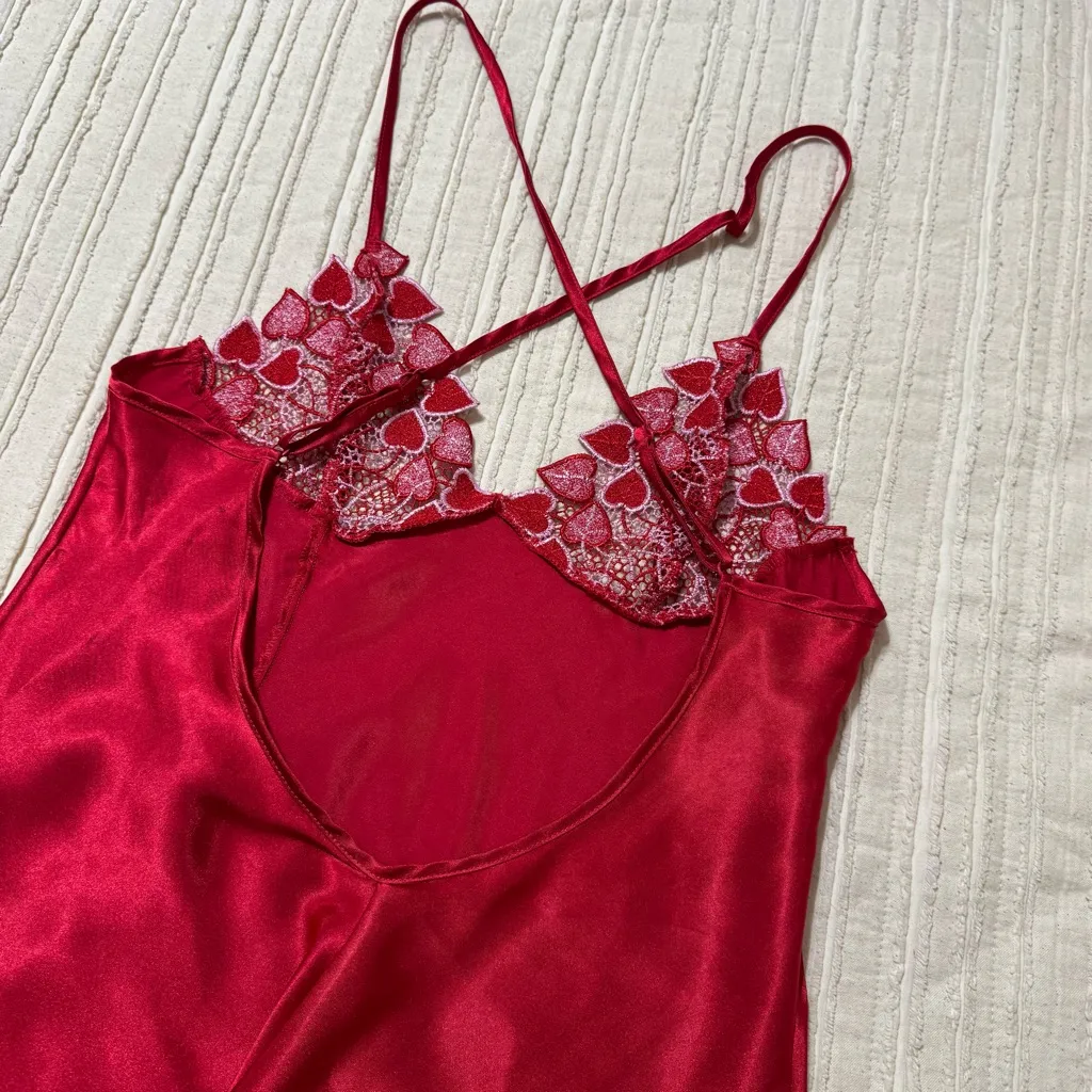 Frederick’s of Hollywood Valentine’s Day Crochet Heart Top Slip - Image 4