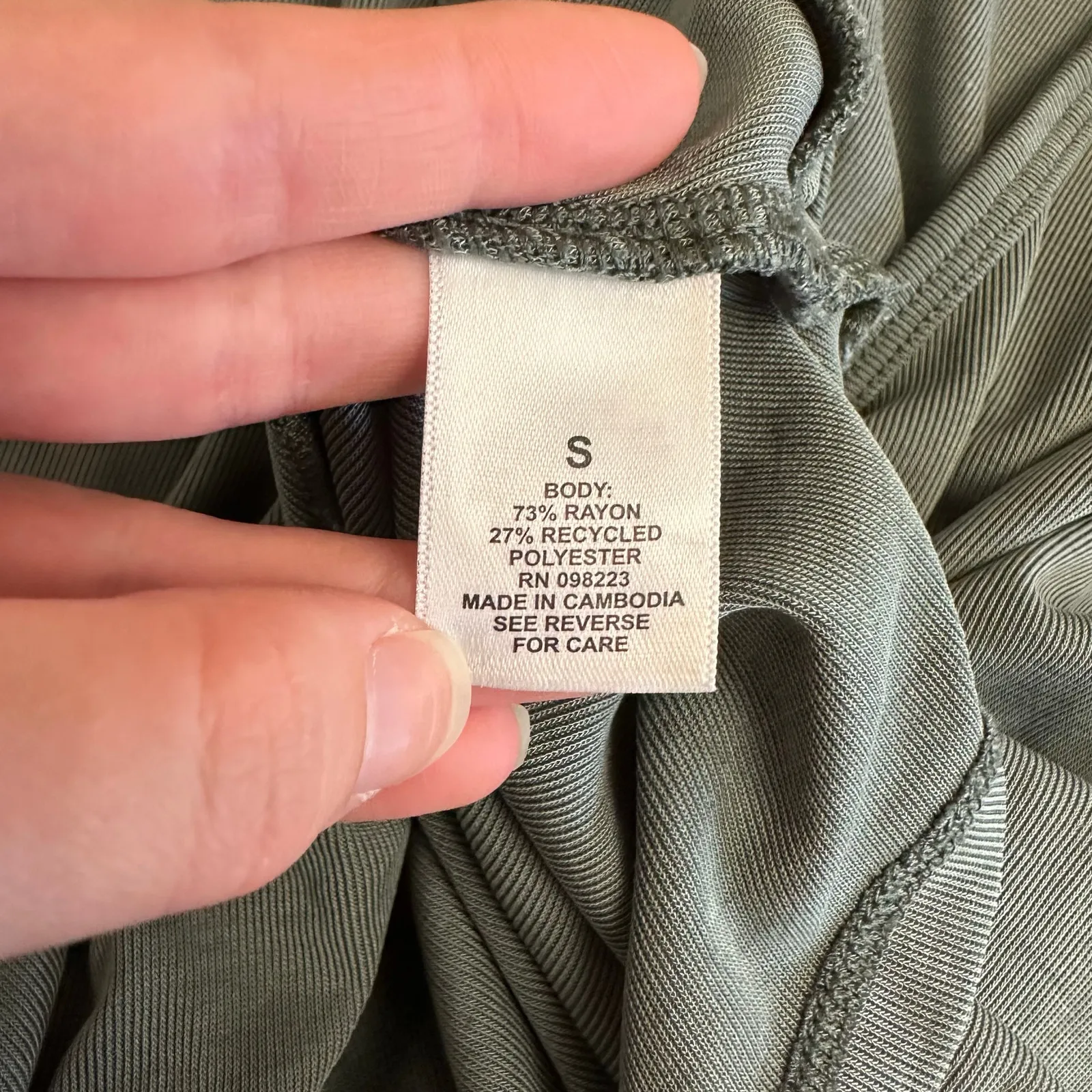 Freely Active Tank Top Small Green Twist‎ Knot Hem Lightweight - Image 5