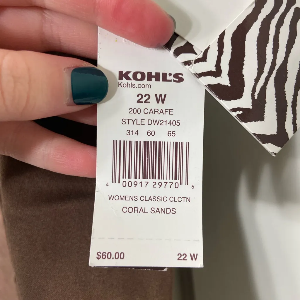 NEW Dana Buchman women’s classic coral sands leopard print‎ belt capri pants 22W - Image 4