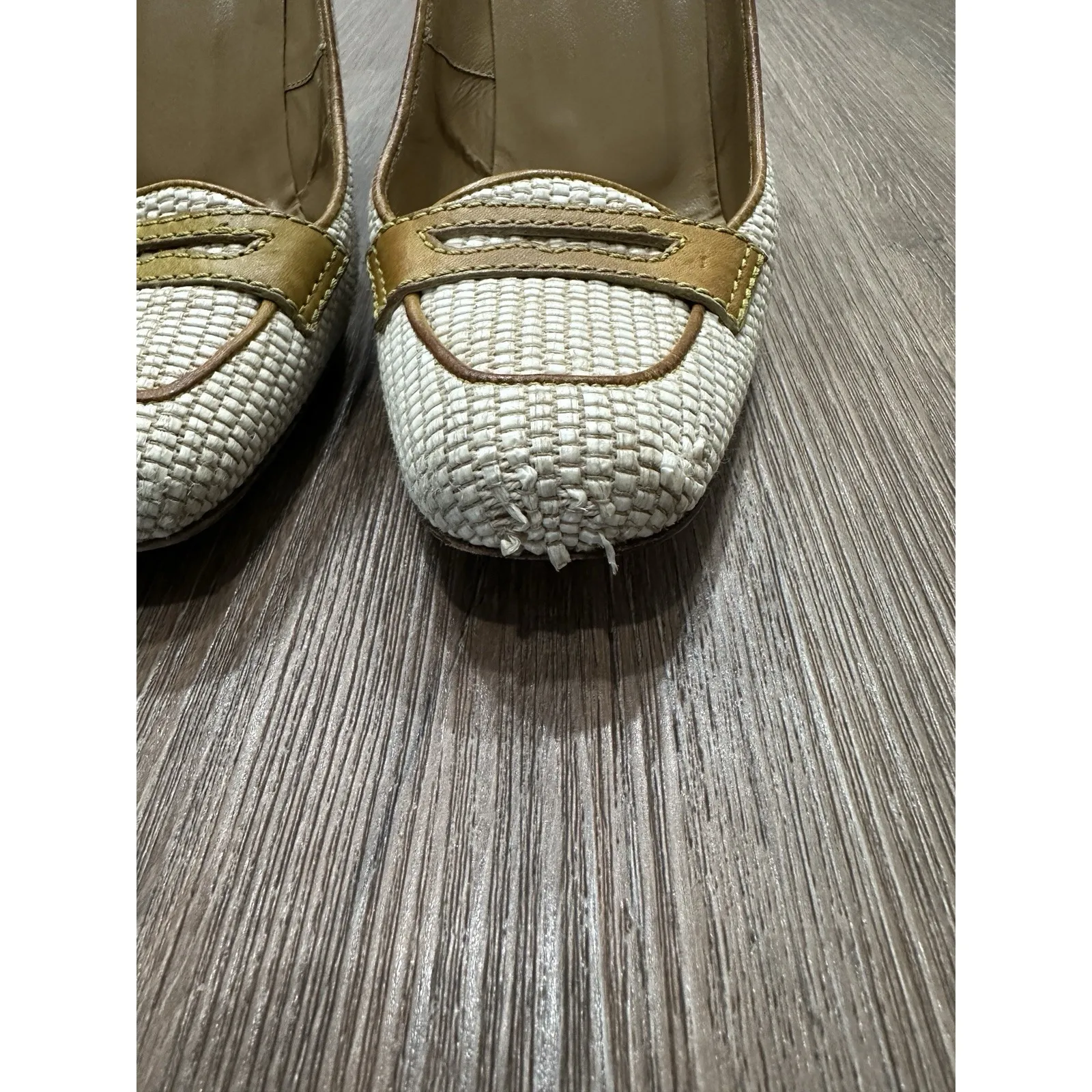 Vintage VALENTINO GARAVANI Raffia‎ Leather Cream Wood Heels Size 38.5 - Image 2