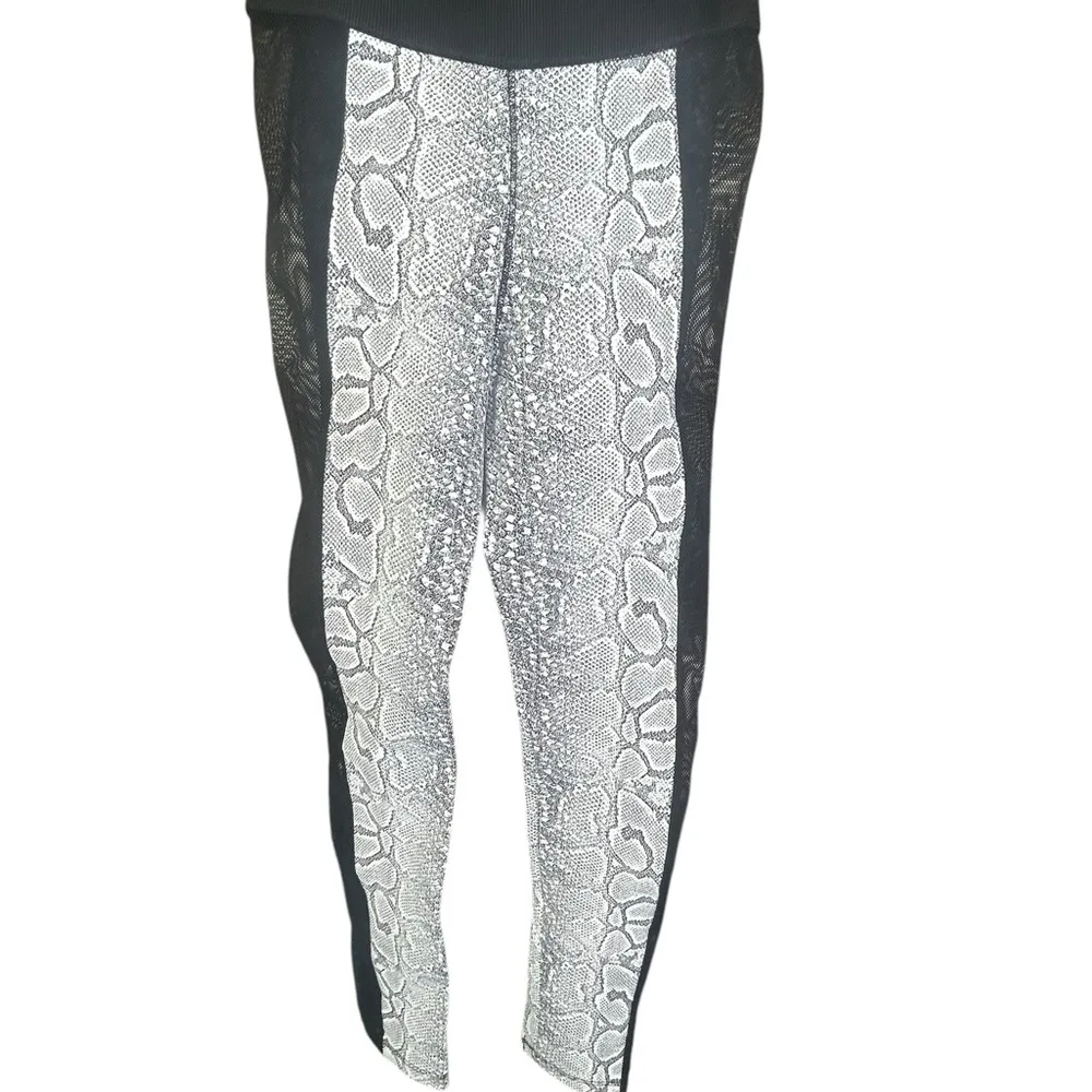 Blue life black legging snake print mesh side size small - Image 2