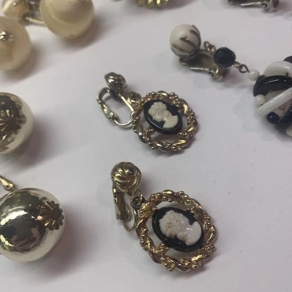 Lot Of 5 Costume Earrings Vintage Clip On Clip-on Screw On Dress up Dangle Mix - Image 2