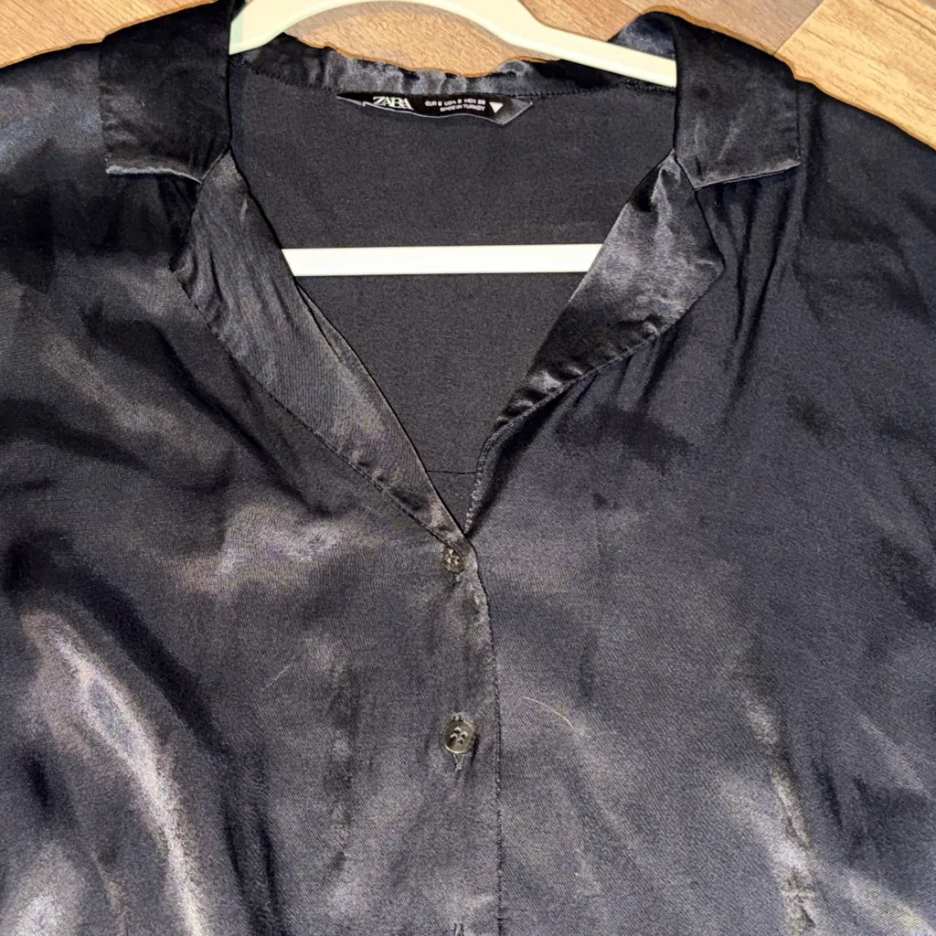 Zara Black Satin Button Down Shirt Cropped size small - Image 5