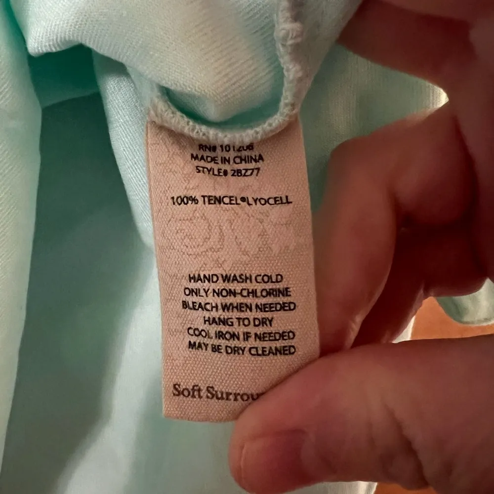 Soft Surroundings Fairmont Tencel Tunic Top V-Neck Roll Tab Sleeve Large - Image 5