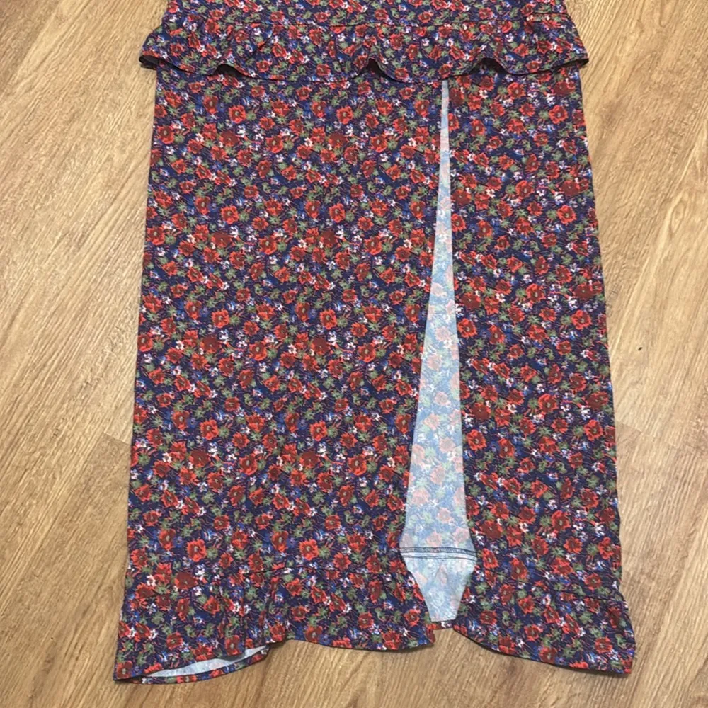 Nightwalker Elsa Red Floral Print Slit Maxi Dress - Image 4