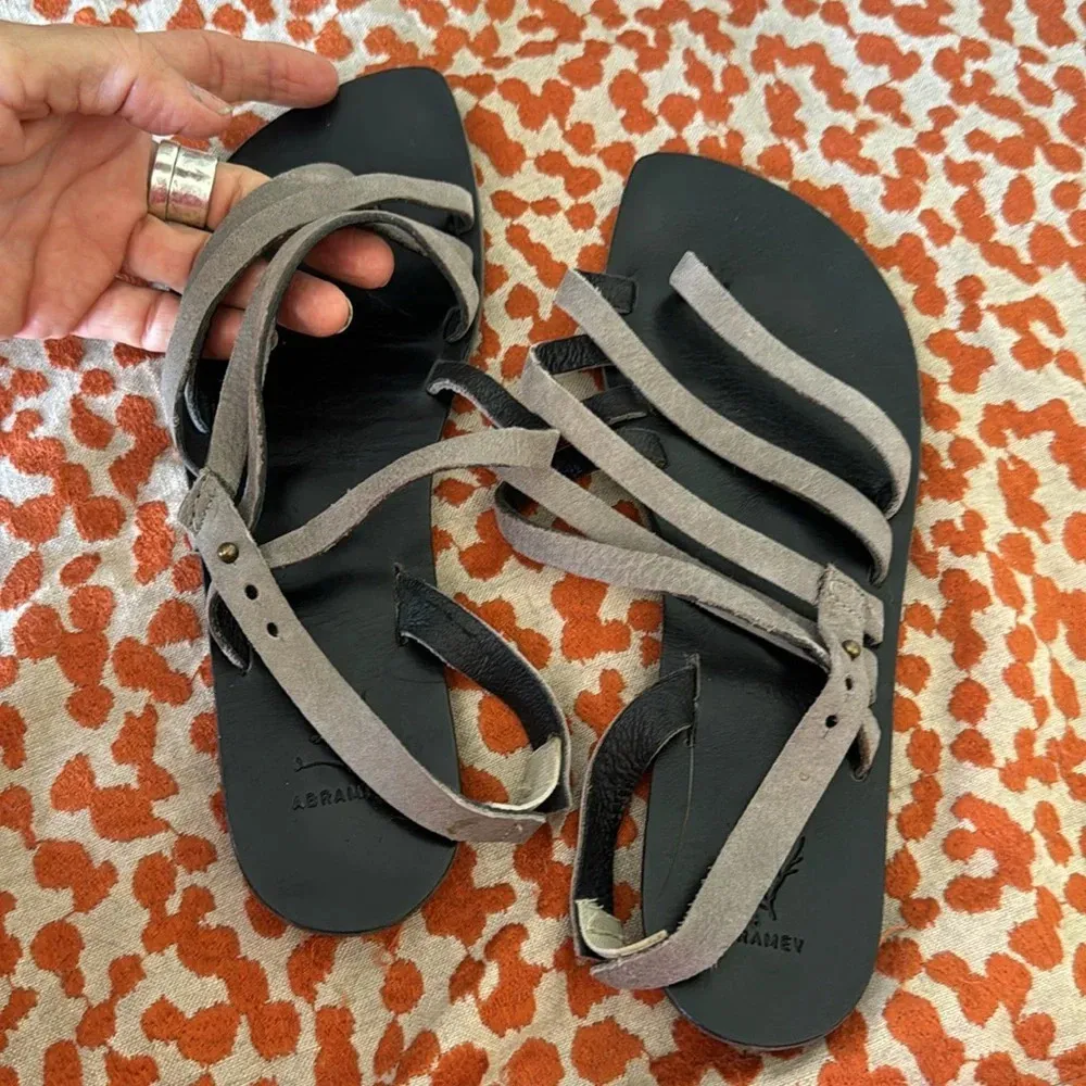 Anthropologie Abramey grey leather Strappy sandal  artisan style size 39 US 8.5 - Image 10