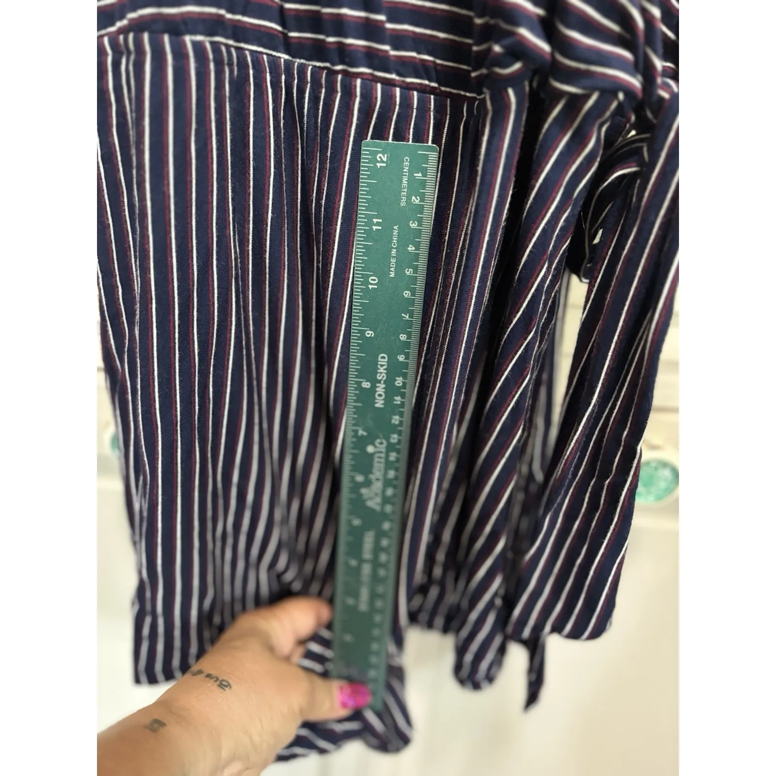 Mossimo Blue/White Striped Romper Adj Straps Size M Elastic/Tie Waist V Neck - Image 4