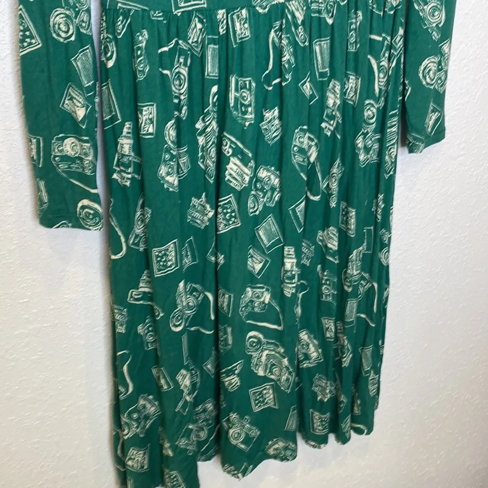 ModCloth Retro Fit Stretchy Camera All Over Print Dress Fit Flare EUC Sz S - Image 3