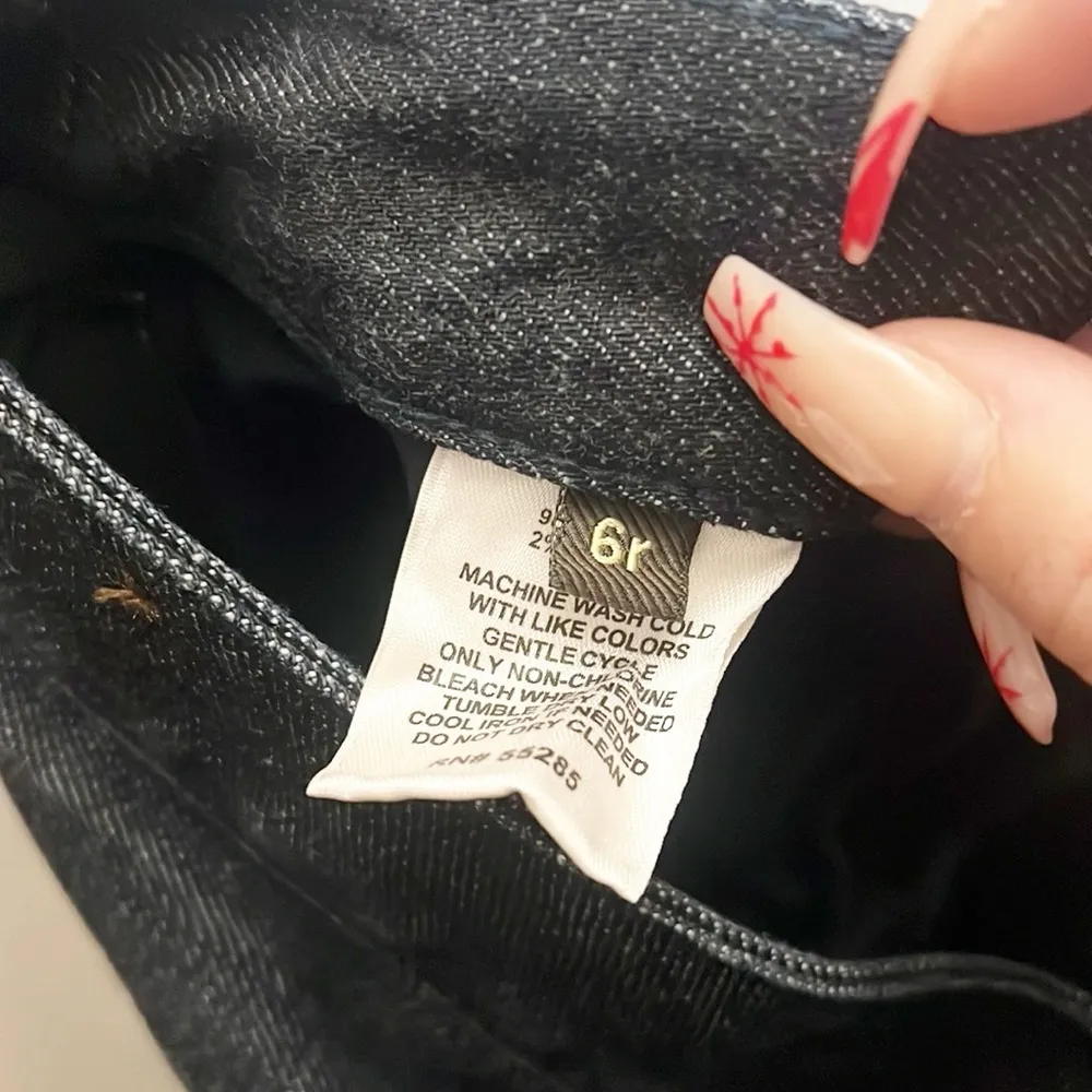 Express Jeans Stella Bootcut Low To MidRise Dark Wash Jeans - Image 9