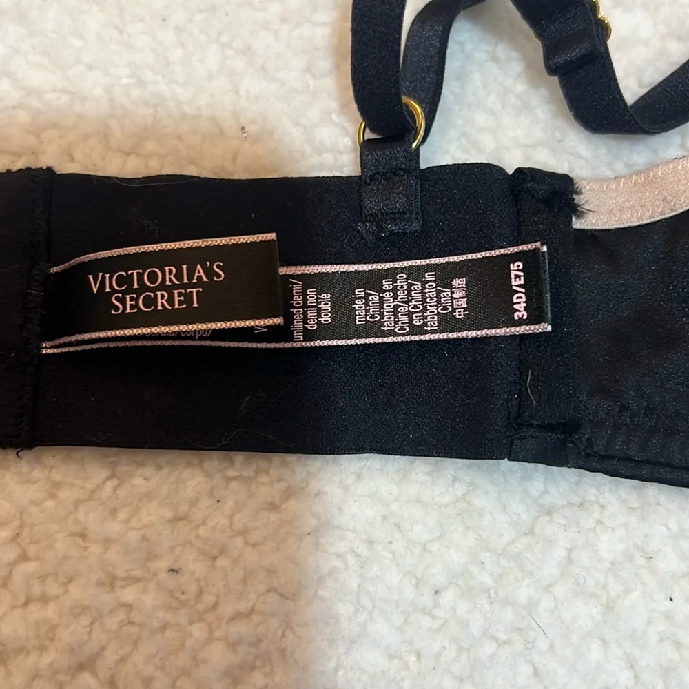 Victoria Secret Very Sexy Underwire Lace Bra Size 34D - Image 2