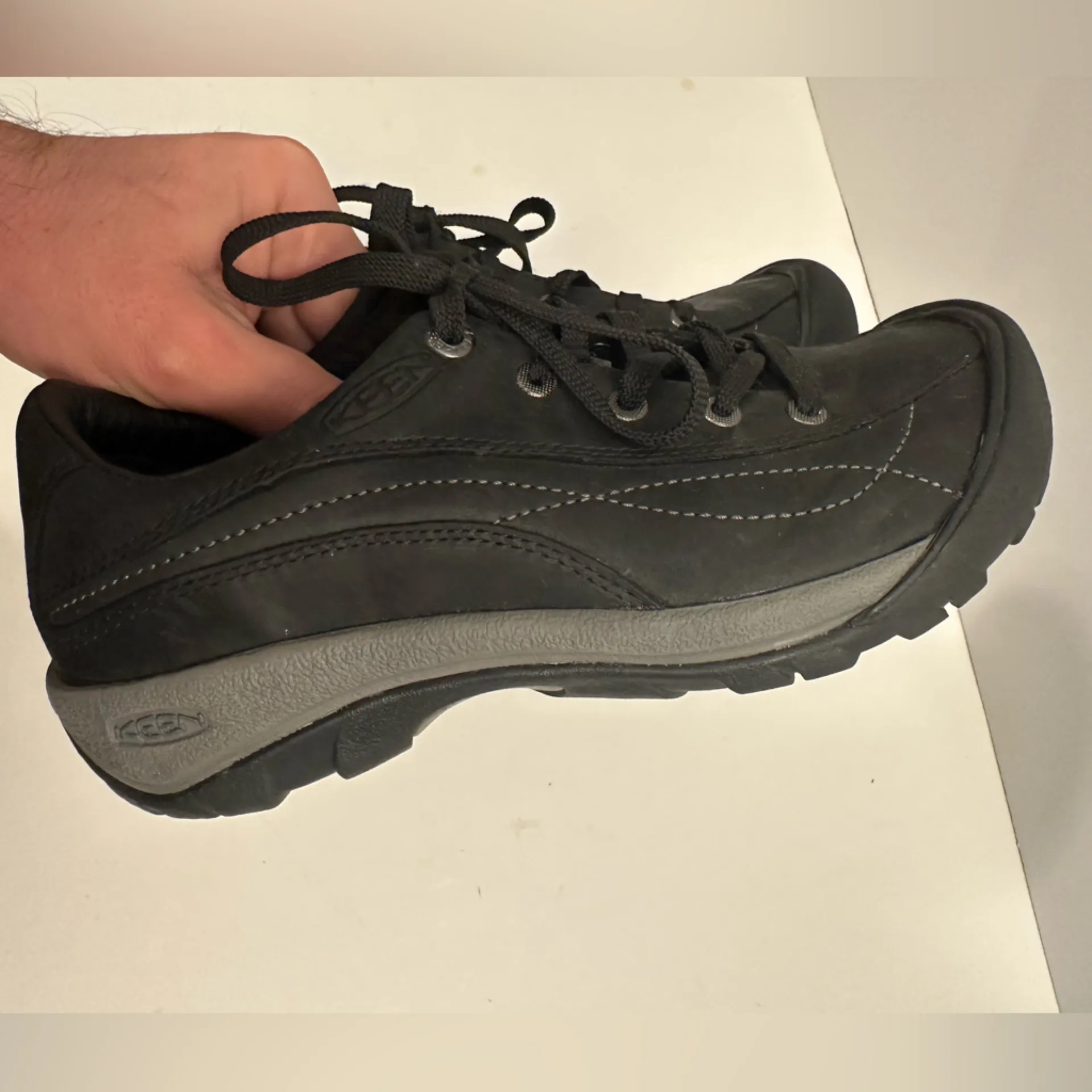 Keen Toyah Black Leather Women’s Hiking Shoes Lace Up - Trail Cap Toe Size 7.0 - Image 2