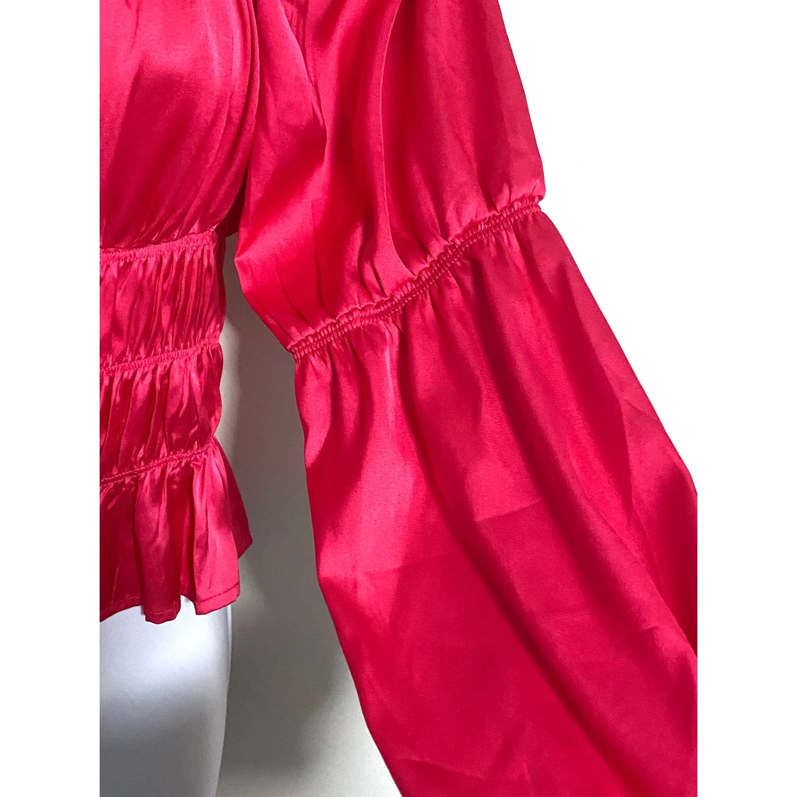 Forever 21 Hot Pink Ruched Peasant Blouse M Coquette Milkmaid Boho Romantic NWT - Image 4