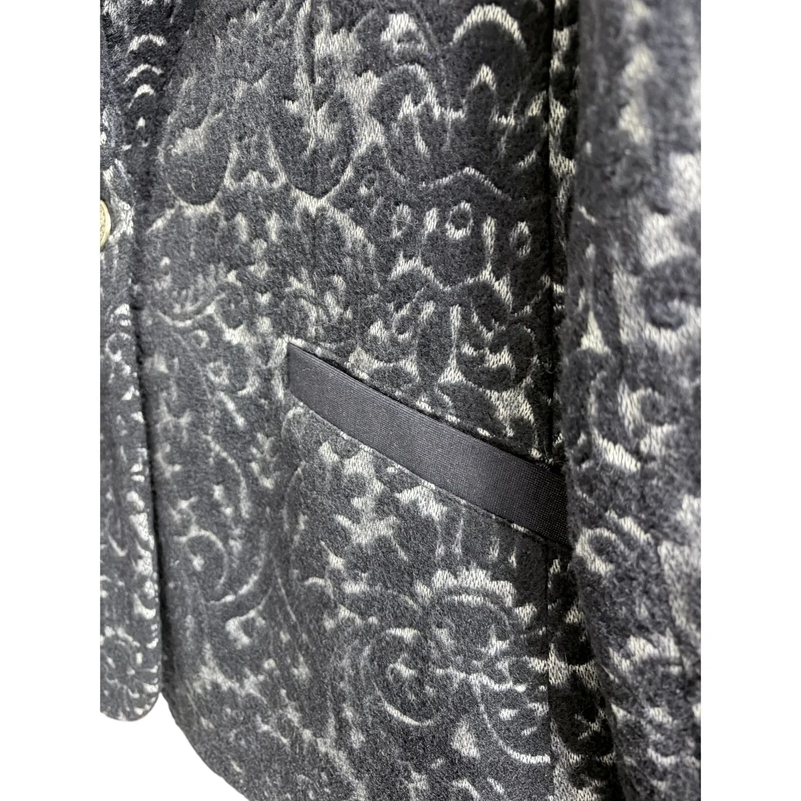 CAbi Jacquard Wool Blend Midnight Blue Damask Blazer size 8 - Image 7