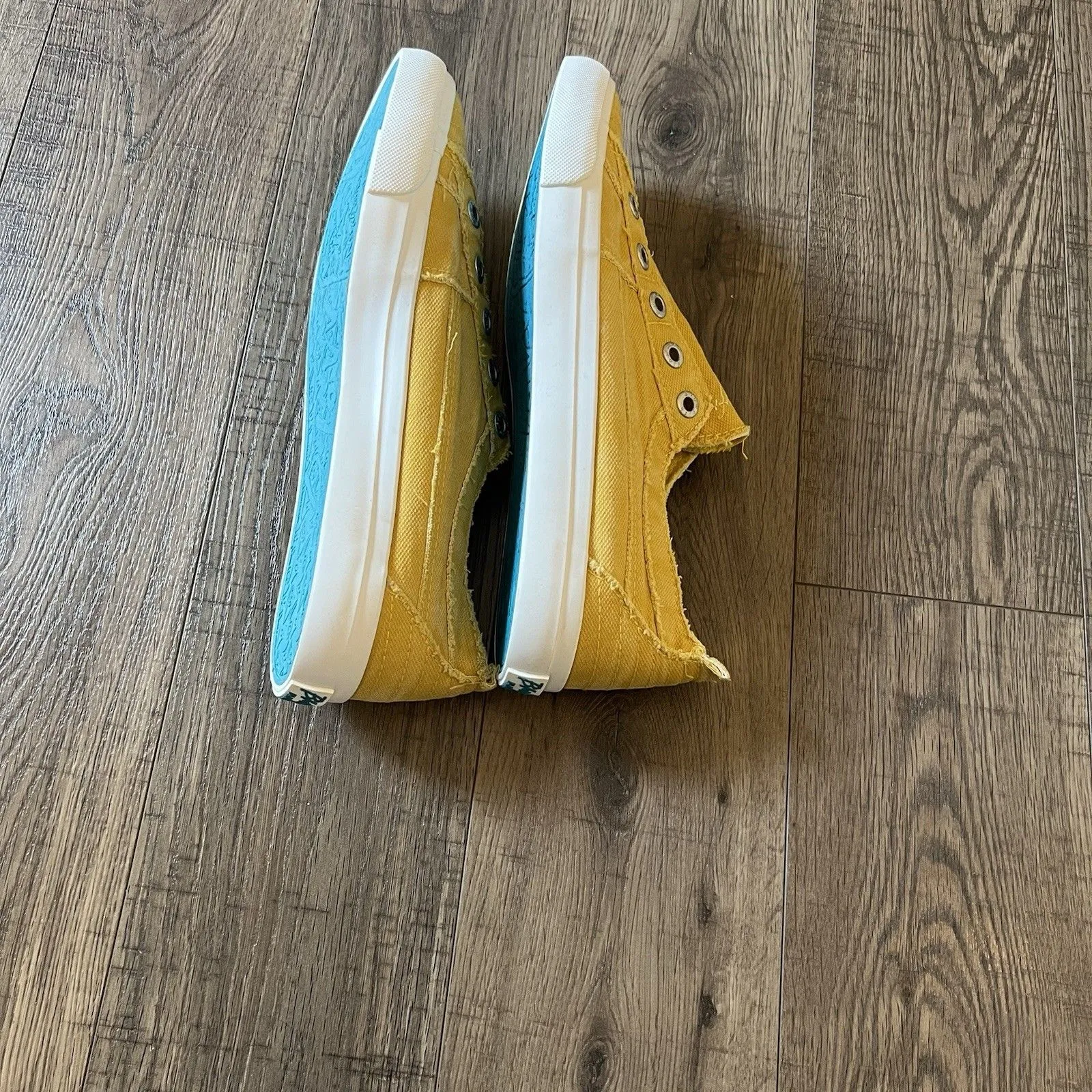 Blowfish Womens Sneakers 11 Play Mustard - Image 3