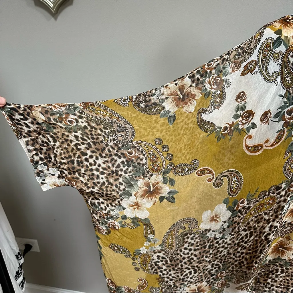 Bella Amore Silk Paisley Animal Print Sheer Blouse Top Cape Bat Sleeve Lined M/L Gold Size L - Image 4