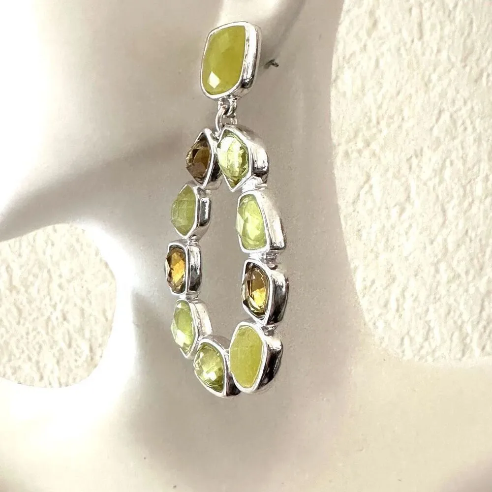 Dana Buchman green beaded silver tone statement earrings - Image 6