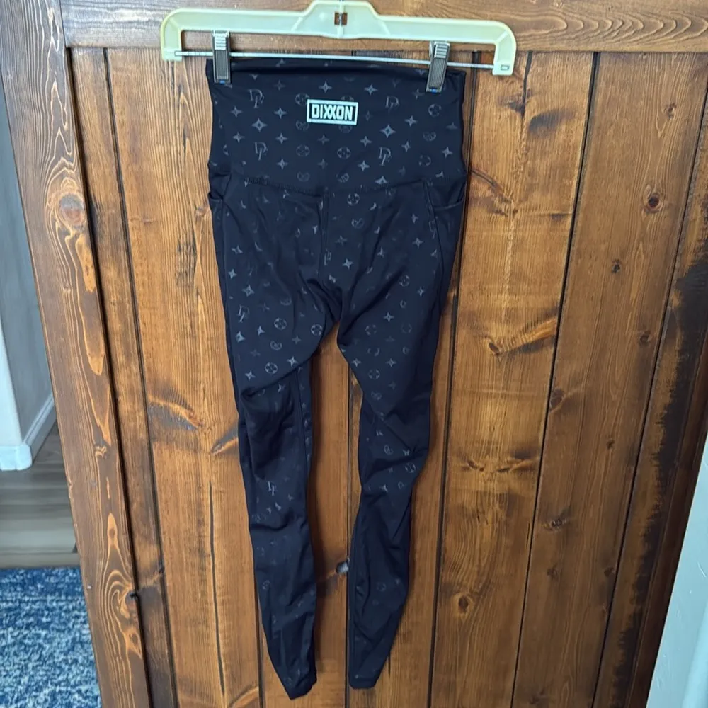 Dixxon Flannel Classic Branded Legging with Reusable Bag, Size XS Black - Image 5