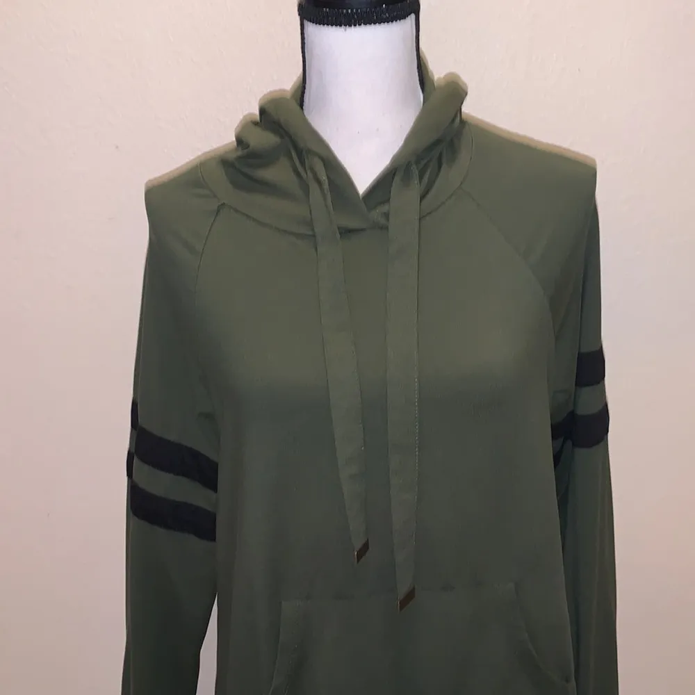 green stretchy v-neck hoodie pullover sweatshirt - Image 2