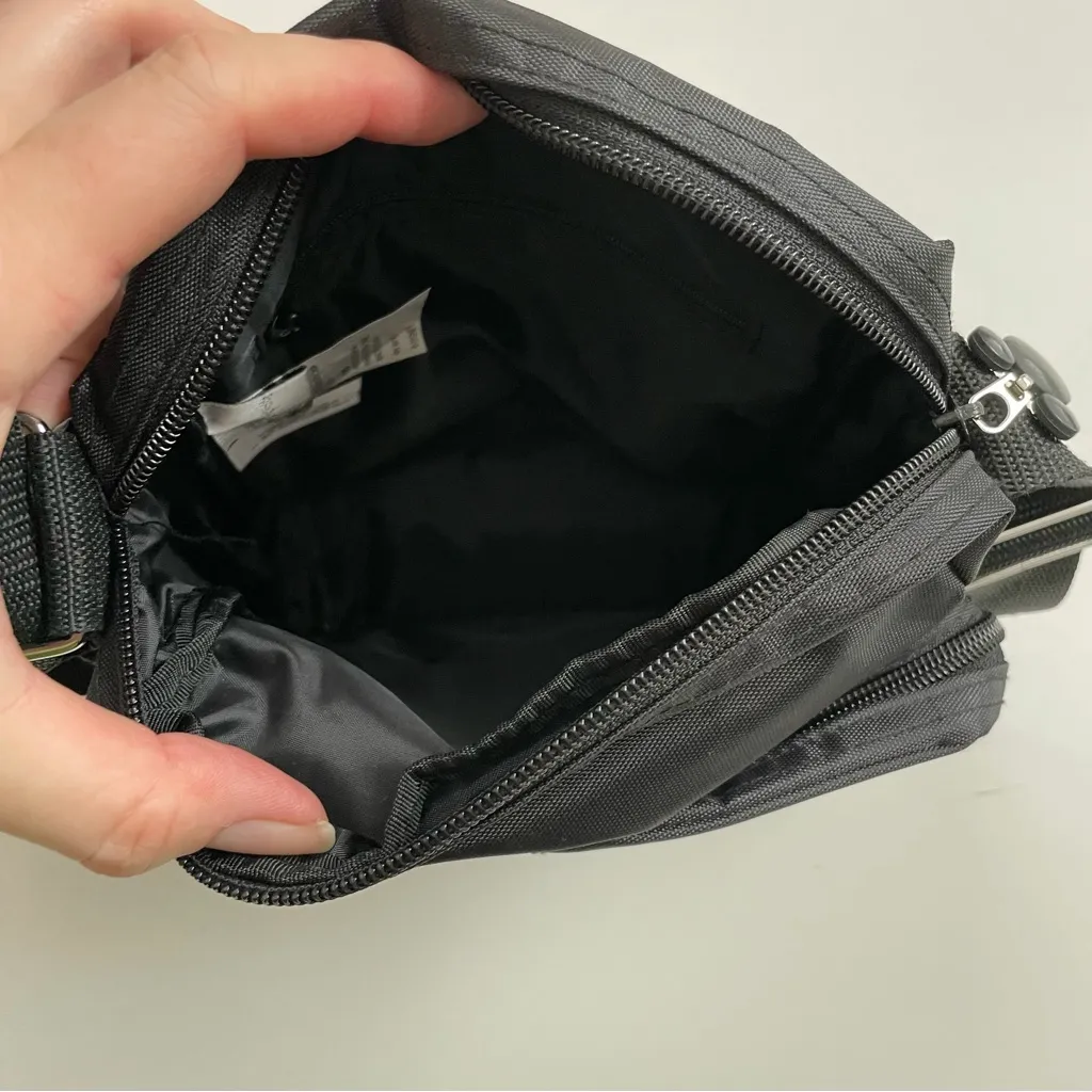 Walt Disney World Crossbody Bag Mickey Mouse Metallic Graphic Logo Black 2009 - Image 14