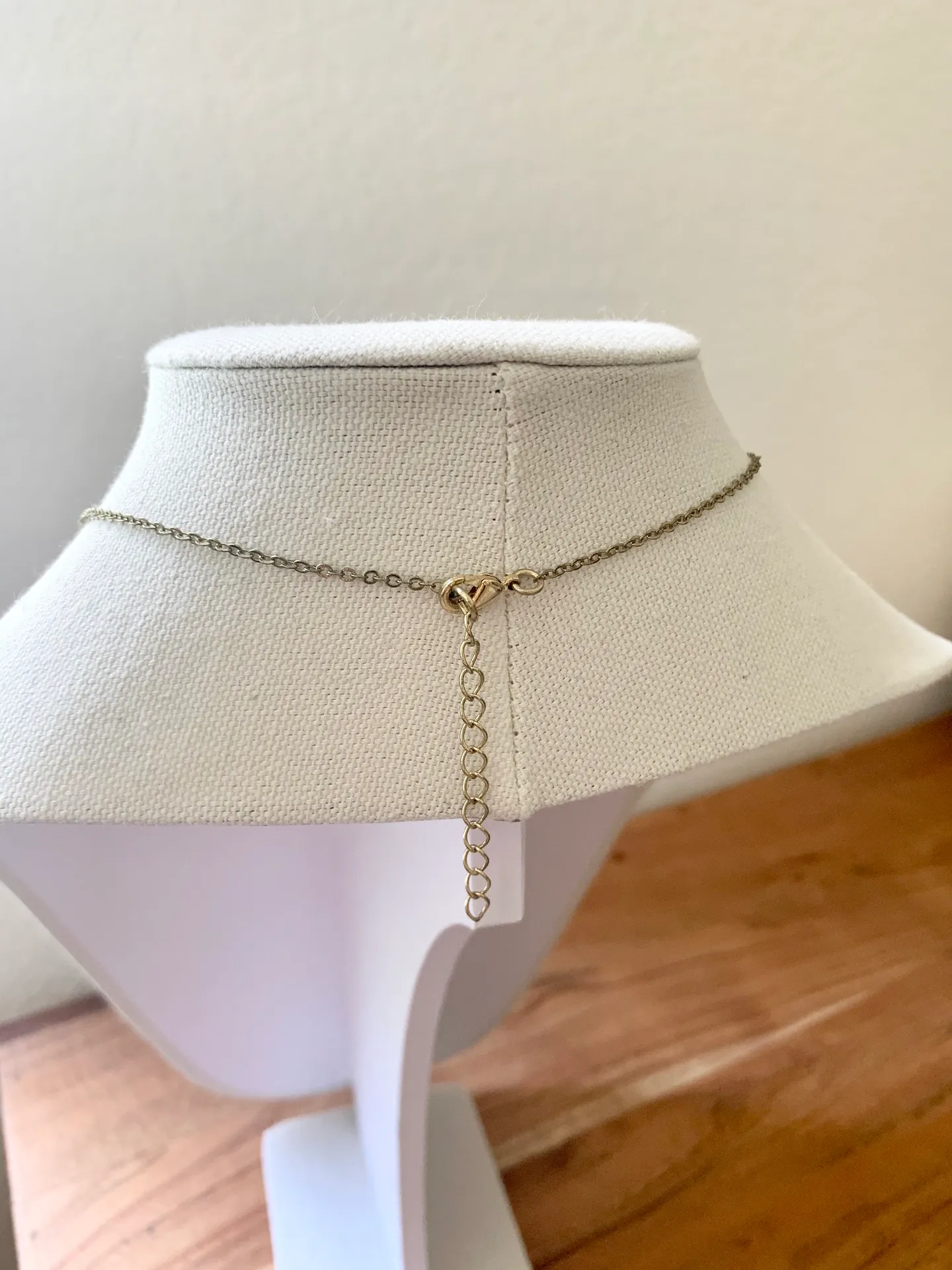 Long Silver Chain Red Pedant W Tassel  - Image 5