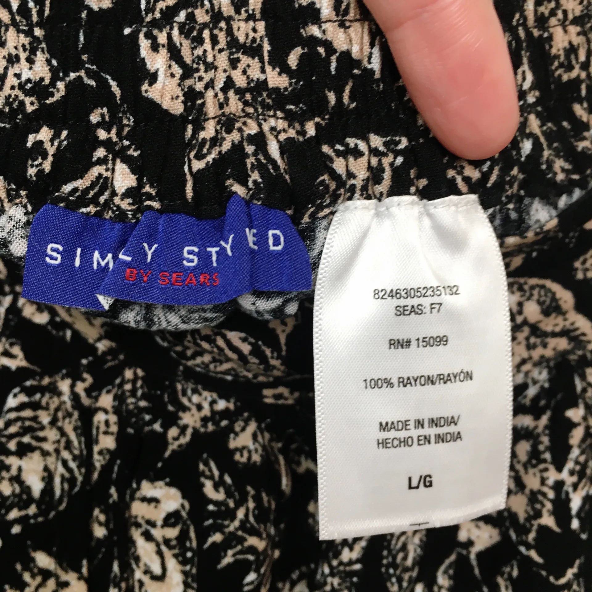 Simply Styled by Sears Flowy Skirt Black Large - Image 4