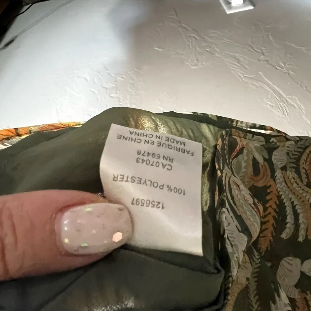 Joie Green Paisley Floral Flutter Sleeve Smock Neck Blouse‎ - Image 7