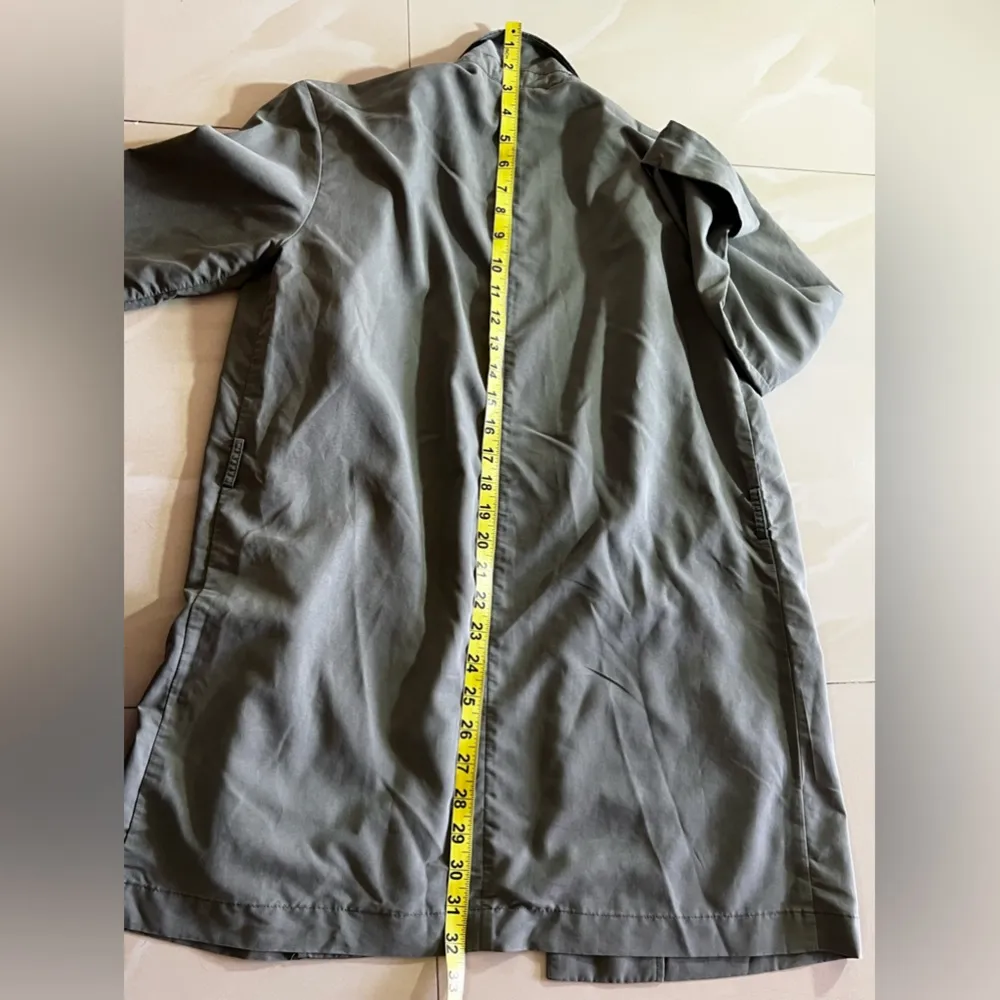 DIVIDED H&M Flamingo sequin apliqué one button open  shirt top Olive green‎  XS - Image 15