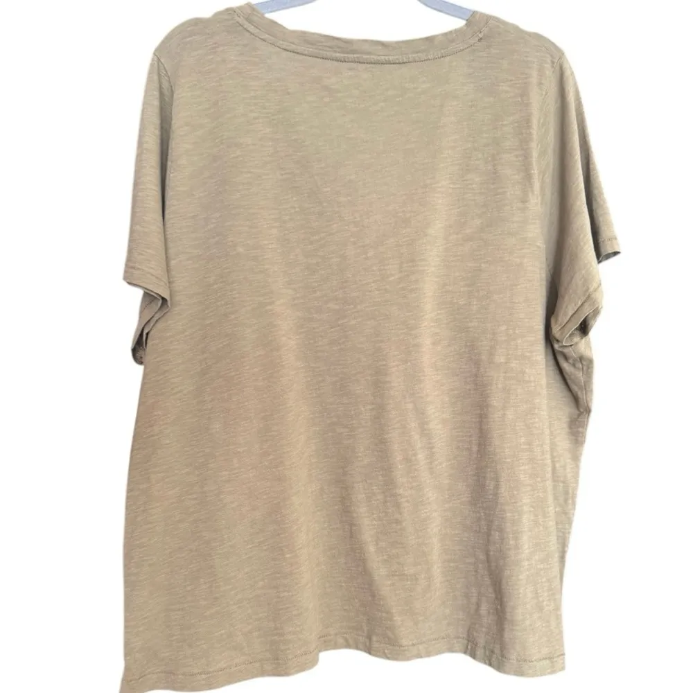 Madewell Women’s Green V-Neck Tee NWOT - Image 2
