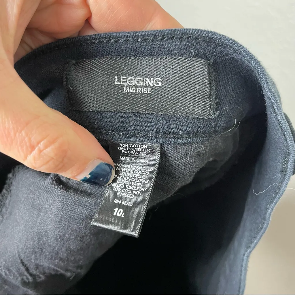 Express Black Distressed Skinny Jeans Legging Mid Rise Fit Size 10L - Image 7