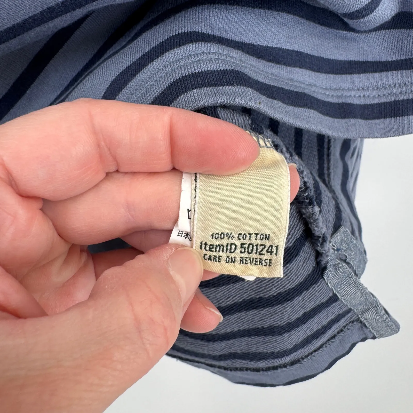 LL Bean Classic Pullover Sweatshirt Womens Medium Gray Cotton Rainbow Stripe - Image 6